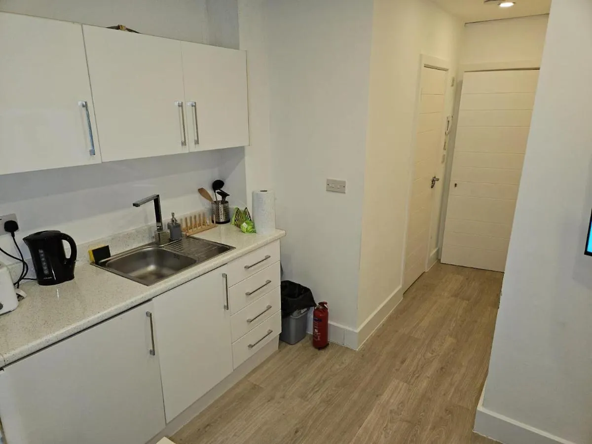 Luxury 1-Bed Apartment In London